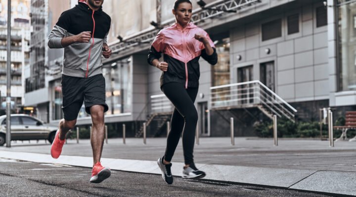 Athleisure: a tendência que une o conforto de roupas esportivas no dia a dia